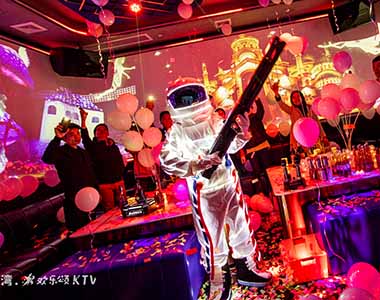 KTV裝修完工圖與KTV效果圖對比